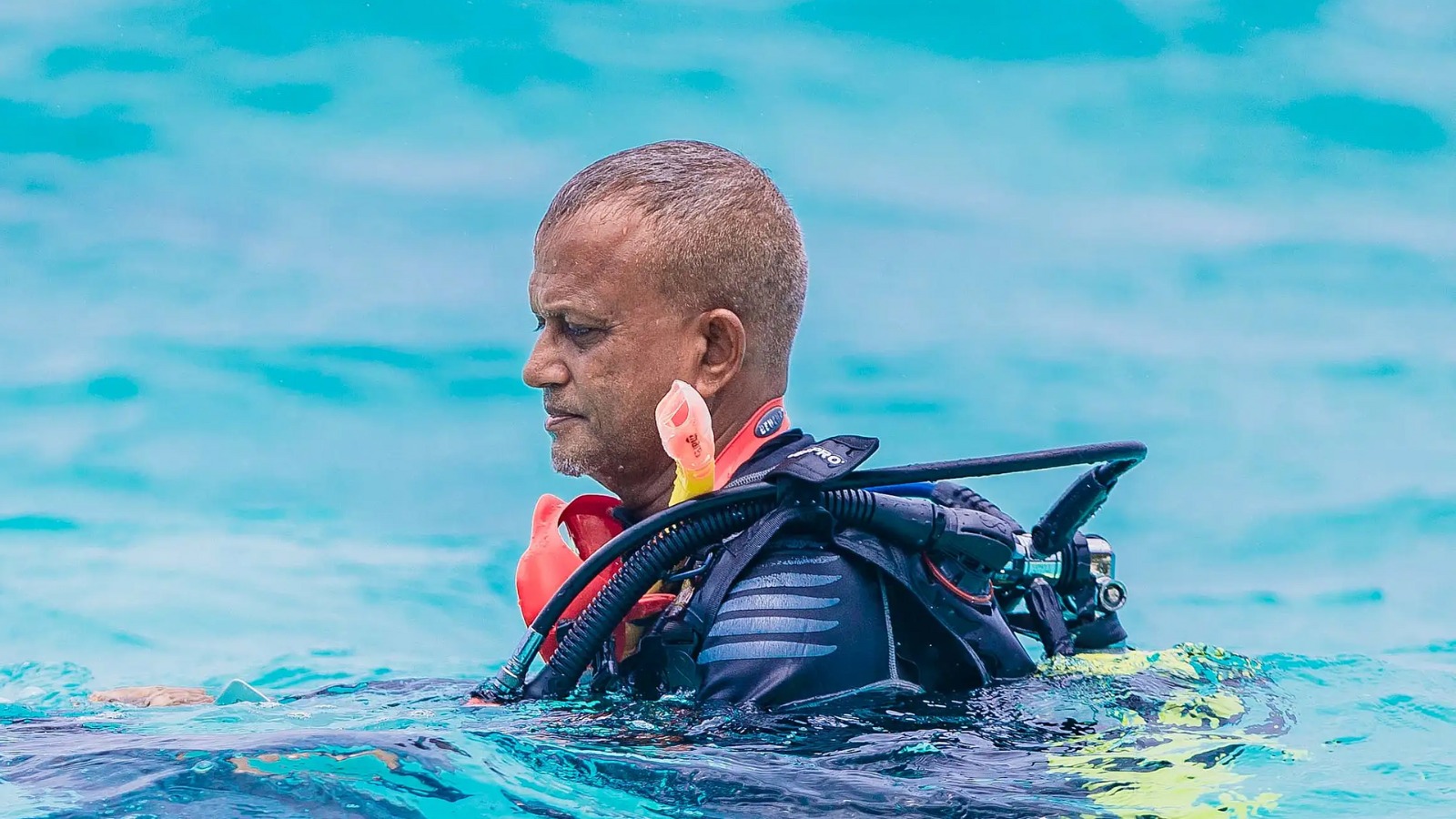 ފައްޔާޒުގެ ހިމޭން ފީނުން: ބައްޕަގެ ހަނދާނާއި ބަލައި ފޫހި ނުވި މަންޒަރު